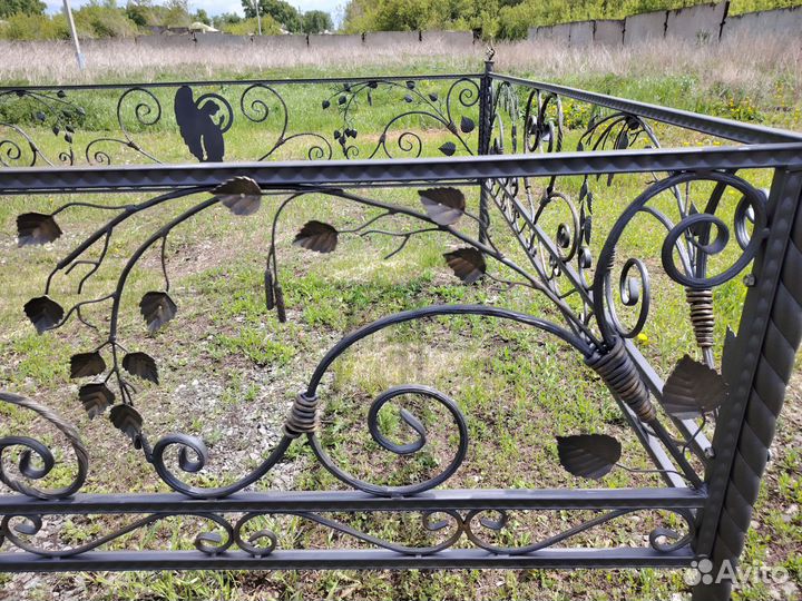 Оградки на кладбище. Заборы кованые