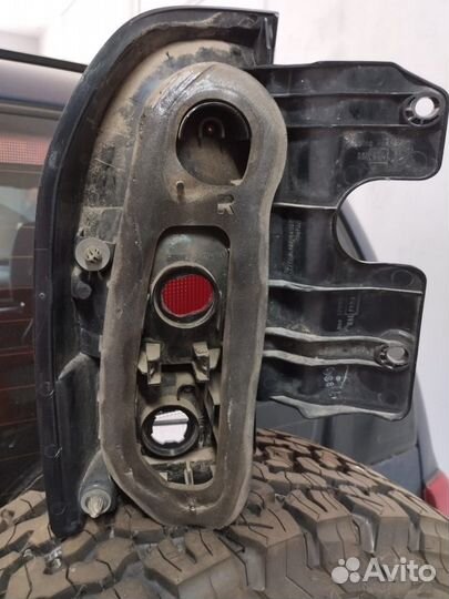 Фонарь задний правый suzuki grand vitara 1 2003г