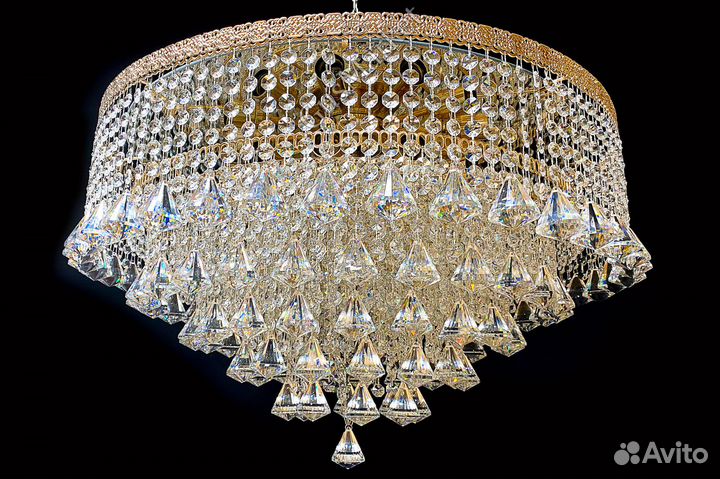 Потолочная люстра 