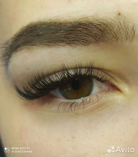 Наращивание ресниц, оформление бровей