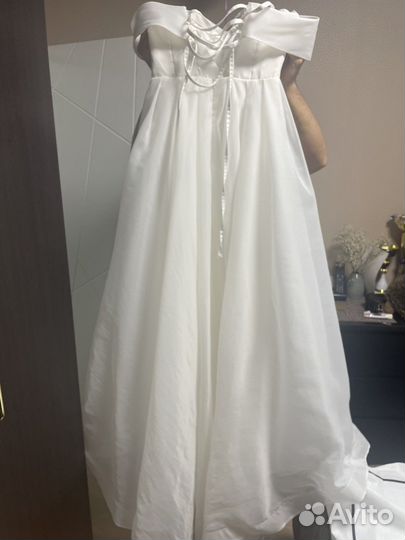 Свадебное платье (прекрасное платье)