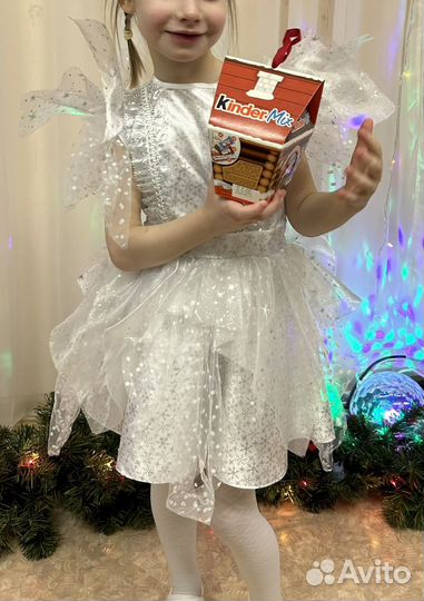 Платье для девочки снежинка