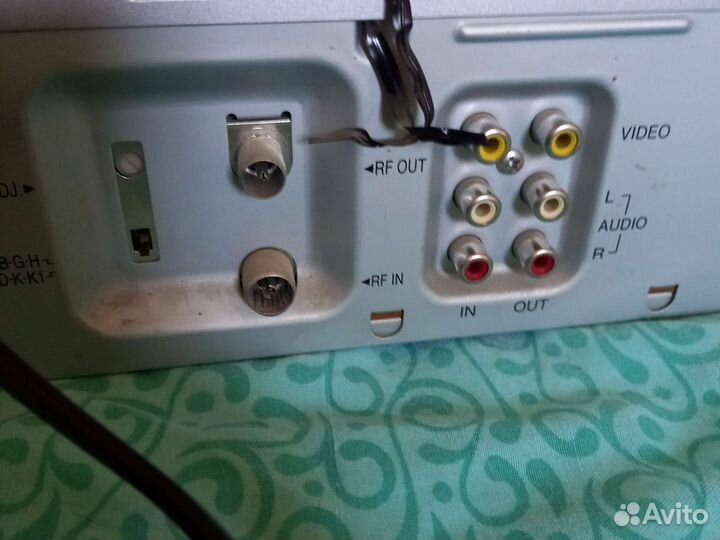 Видеомагнитофон panasonic