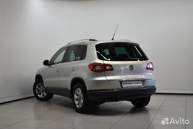 Volkswagen Tiguan 2.0 AT, 2011, 202 476 км