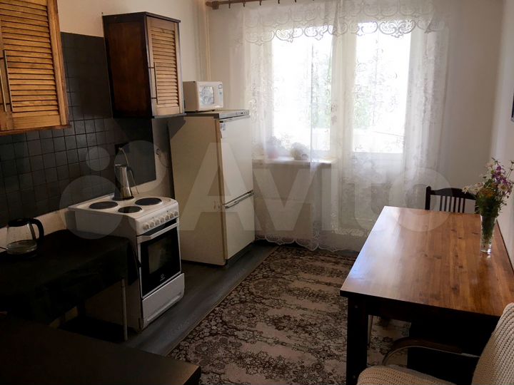 3-к. квартира, 88 м², 2/17 эт.