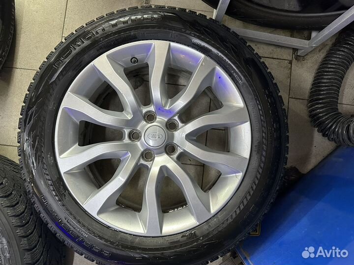 Nokian Tyres Hakkapeliitta 10p SUV 255/55 R20