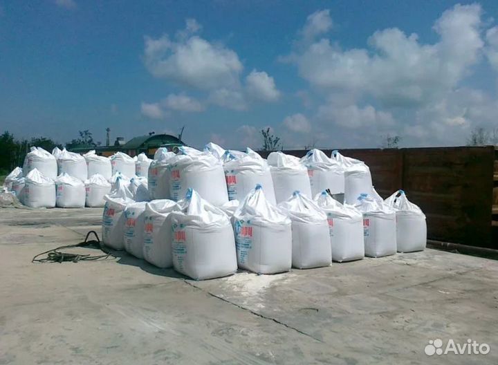 Песок Щебень Цемент в бигах Шлакблоки в семендере