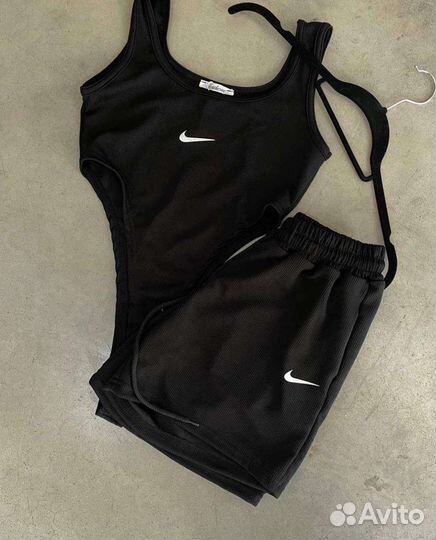 Спортивный комплект женский Nike