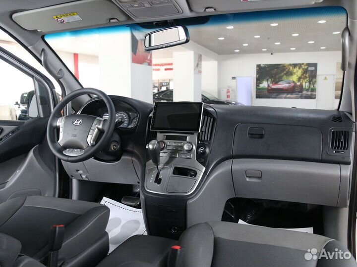 Hyundai Grand Starex 2.5 AT, 2012, 157 000 км