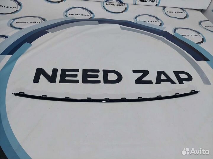 Молдинг заднего бампера центральный Поло 2015-2020