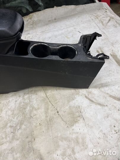 Тоннель подлокотник hyundai avante elantra md