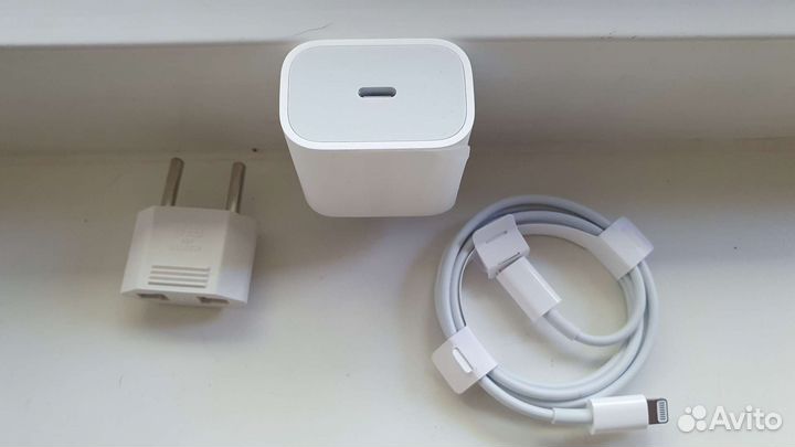 Новое оригинальное зарядное устройство Apple 20w