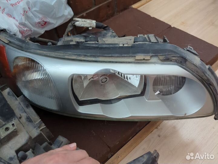 Фары Volvo S60 R v70 R xc70