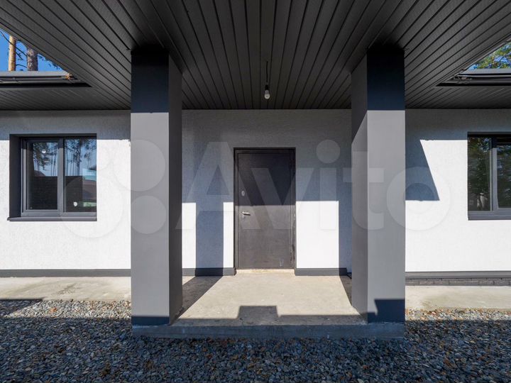 Коттедж 131,1 м² на участке 9,8 сот.