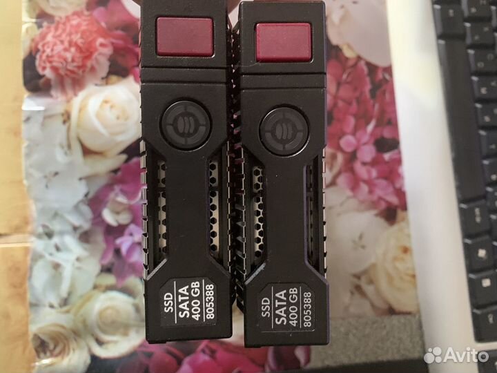 Серверный жесткий диск SSD Intel 400 GB