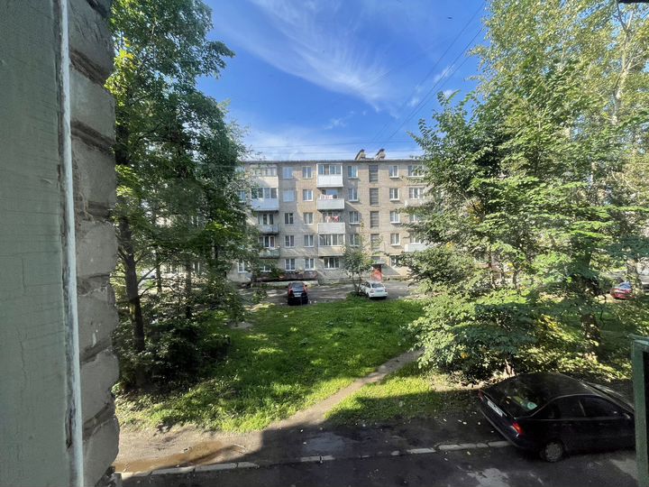 2-к. квартира, 41,8 м², 2/5 эт.