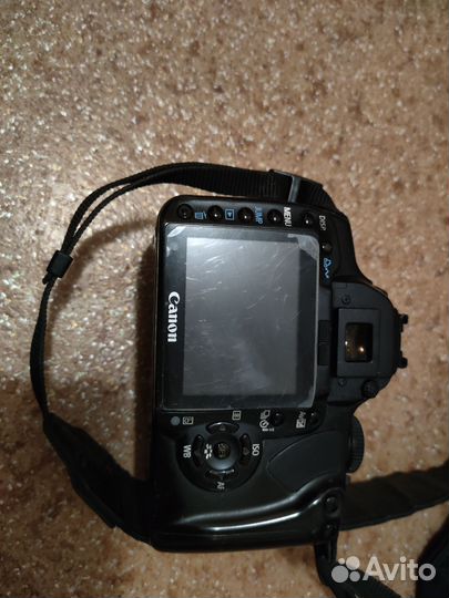 Зеркальный фотоаппарат на запчасти canon eos 400d