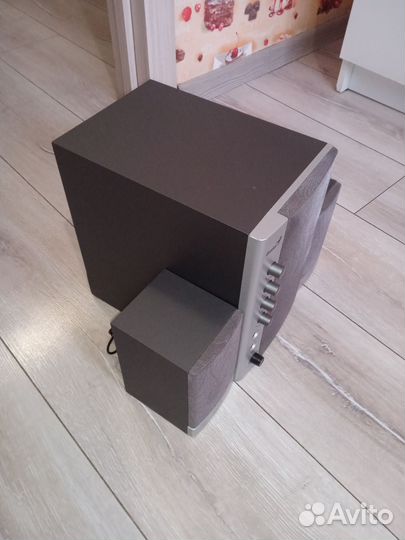 Акустическая система Genius SW-HF2.1 1800K V2