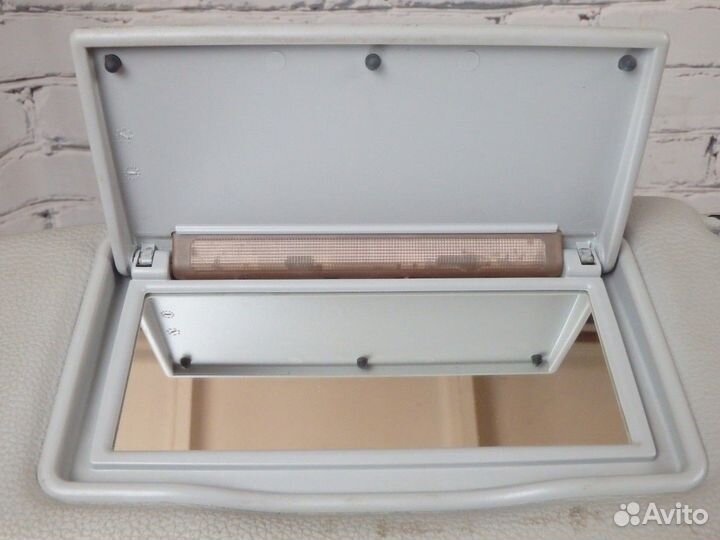 Козырек солнцезащитный левый volvo C70