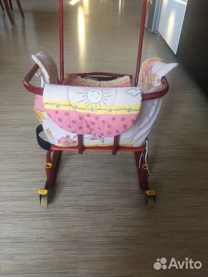 Детские санки на колесиках