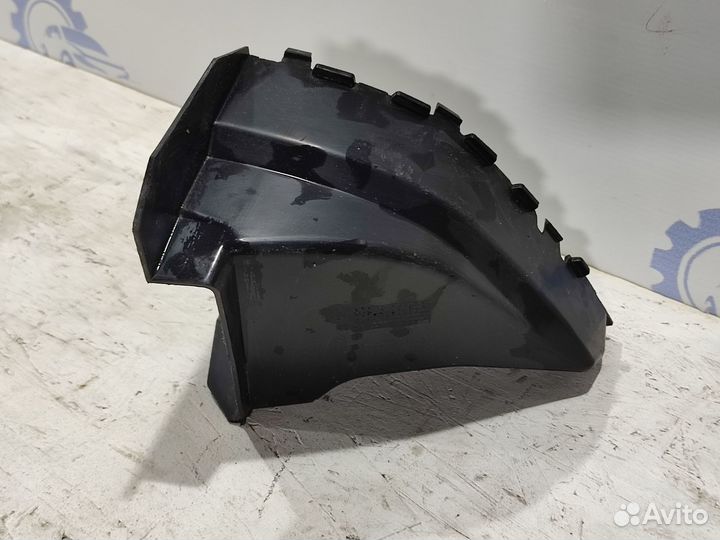 Дефлектор радиатора левый LADA Largus