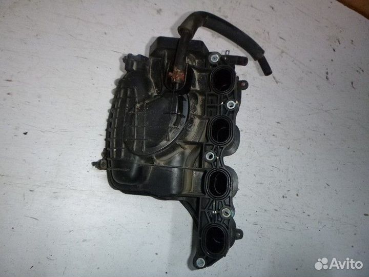 Коллектор впускной hyundai solaris 2010