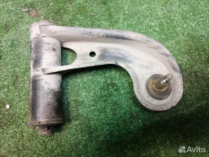 Рычаг передний правый Mercedes Clk Coupe C208