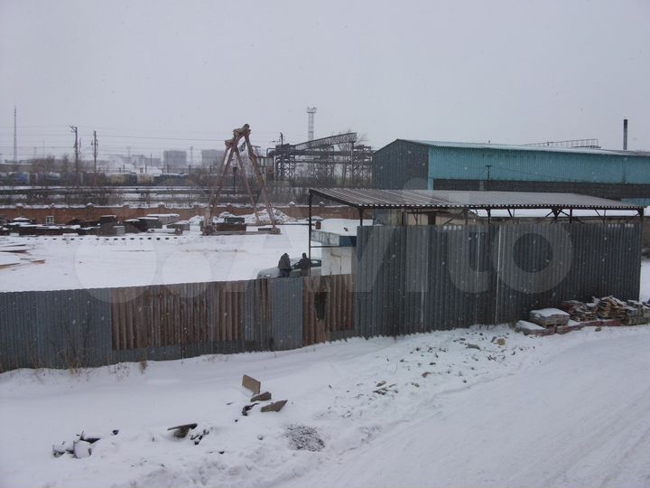 База с производственно-складскими, в центре