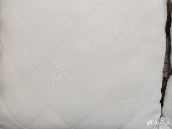 Подушки новые 60*60