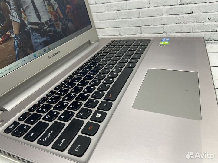 Игровой ноутбук lenovo / 15.6 / i5 / 8 Gb / 740M