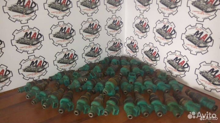 Форсунка топливная LADA 280150996