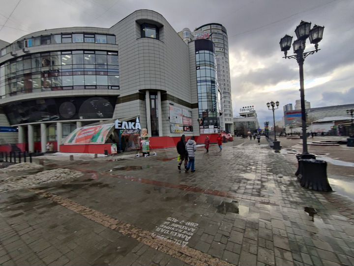 Торговая площадь, 990 м²