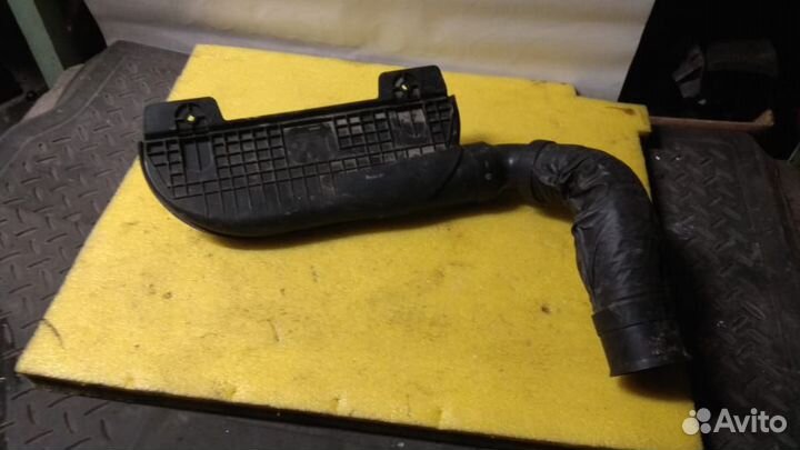 Воздухозаборник (наружный) Kia Ceed