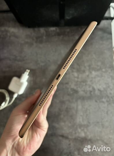 iPad 7 поколения (2019)