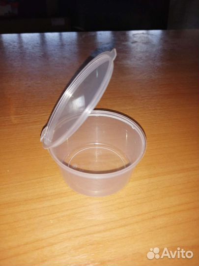 Соусник пластиковый с крышкой