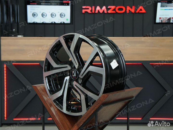 Литые диски Stuttgart R17 для Golf. Рассрочка