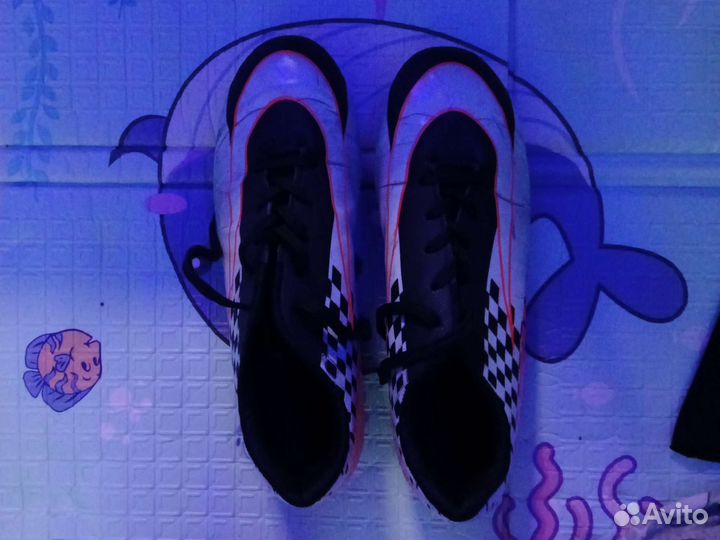 Бутсы футбольные