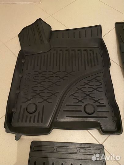 Оригинальные Коврики LADA Vesta SW Cross