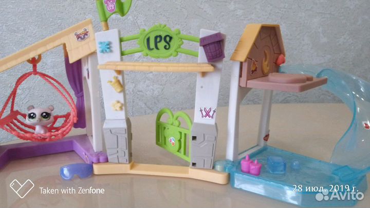 Продажа. Домик для Pet shop