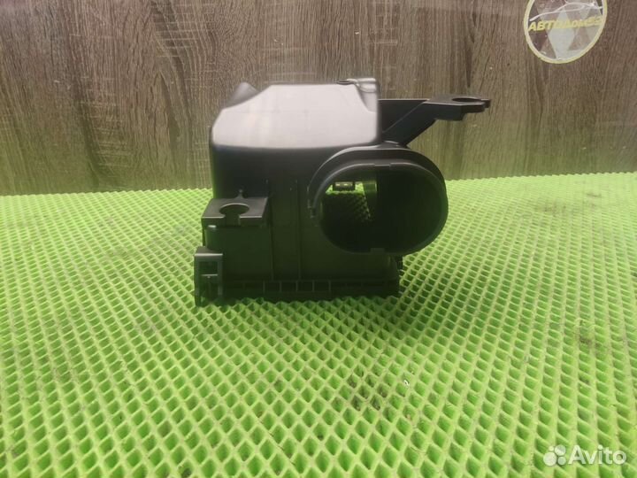 Корпус воздушного фильтра Hyundai Solaris Kia Rio