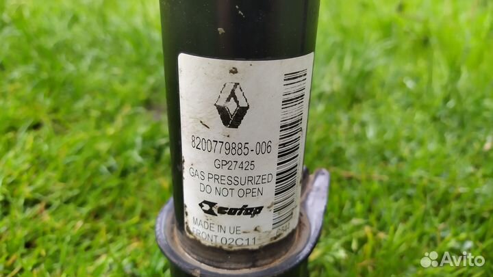 Cтойка передняя Рено Сандеро