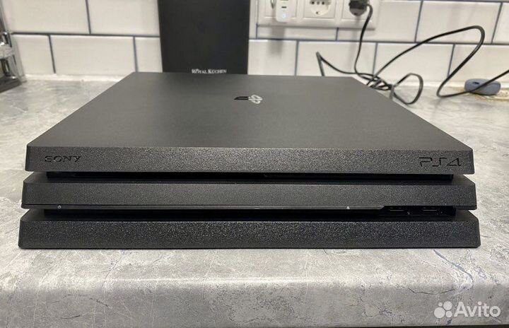 Sony PS4 PRO/2-DualShock/35игр