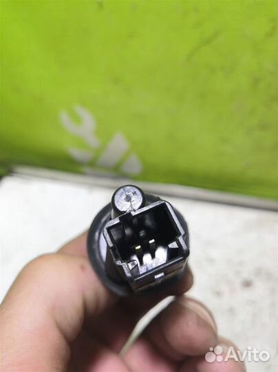 Выключатель концевой Рено Логан