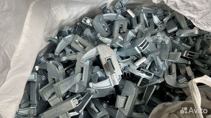 Замок клиновой винтовой для опалубки