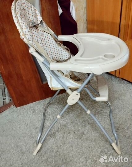 Стульчики для кормления 2 штуки
