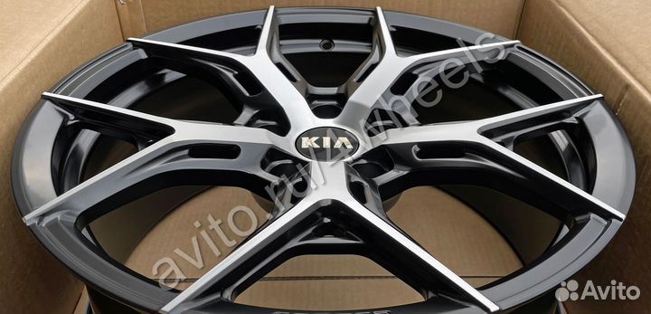 Кованые диски Киа Стингер R18 наличие