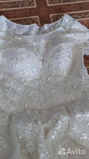 Свадебное платье 48 50 бу