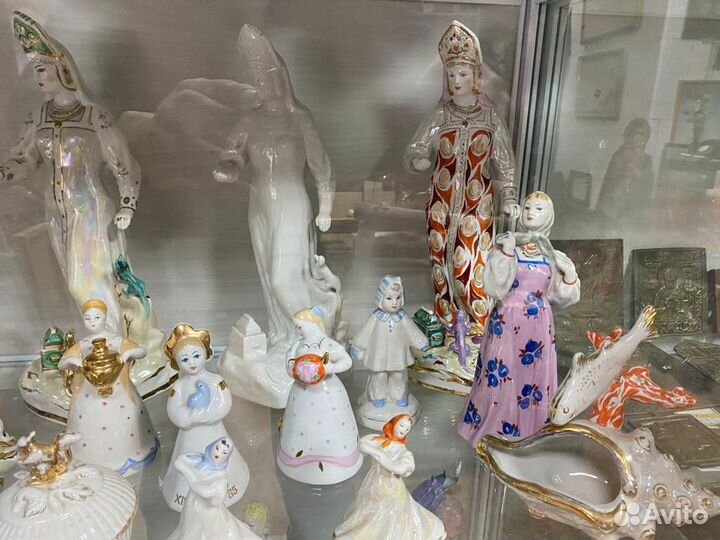 Статуэтки фарфор