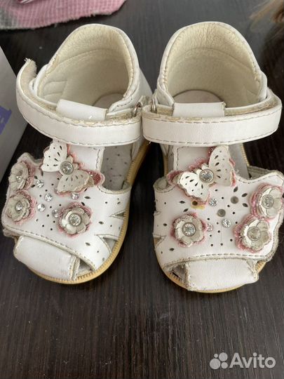 Сандали для девочки