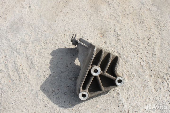 Fiat Albea 1.4 Кронштейн крепления двс, МКПП